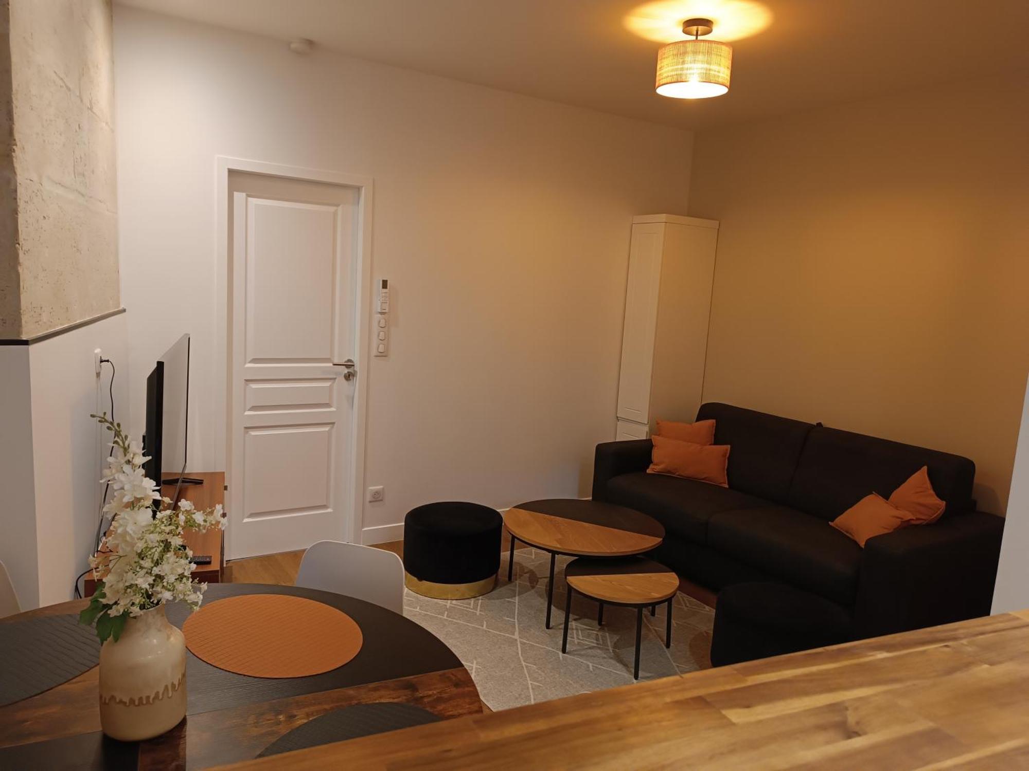 Appartement Centre Ville Historique Avec Terrasse Et Climatise Perigueux Bagian luar foto
